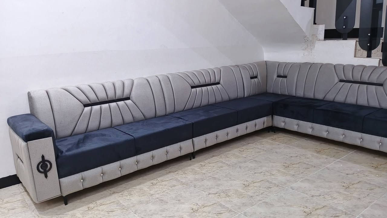 تخفيضات يابلاش يابلاش 
مع هديه ٤ كوشات 🔔📣📣

يعلن معمًل النعيمي😘 عن توفير  الوان ومديلات 
مميزه 
حسب طلب الزبون 
يتكون الديوان من 5قطع
  7 ونص امتار
كما تتوفر قياسات حسب المساحه والطلب 
موصفات  العمل ✌🏻
خشب جام روسي 
سفنج مميز اول 
قماش تركي 🇹🇷
العمل نفس الموصفات المذكوره 
ملاحضه 🔥
يوجد مع كل طلب ٤ كوشات هديه 
و يوجد  لدينا توصيل الي جميع محافظات العراق  🇮🇶 بسعار مناسبه 
سعر الديوان. 350 الف 
للحجز  الاتصال 😘
***********    وات ساب 

***********
#ضمان_العمل٣_سنوات 
ويوجد لدينا اسعار جمله لصحاب  المعارض 🥰
