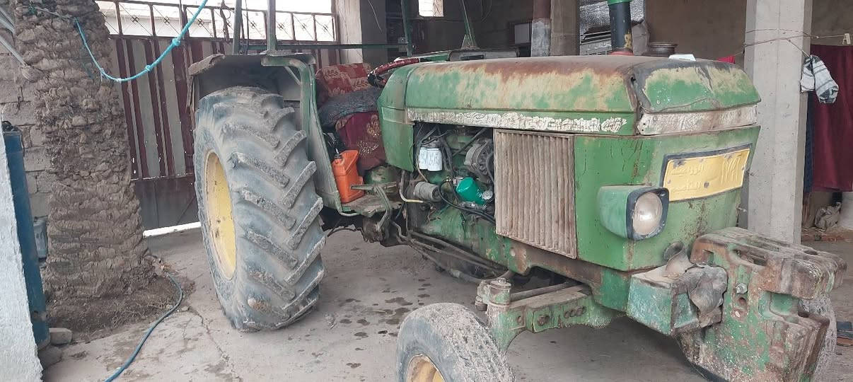 السلام عليكم ورحمة الله وبركاته تركتر جندير للبيع معمر جديد محرك كير اكسن تايرات خنزيره الكل مكفول وشغال ١٠٠% .السعر ٨٥ ورقه اوبيه مجال قليل يرهم مراوس كيه حمل .المكان الشرقاط الاتصال على الأرقام التاليه. *********** ***********
