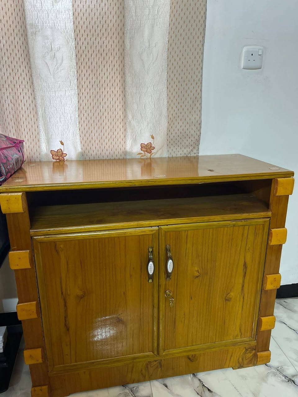 السلام عليكم غرفه حطاطه مستعمله ٤ أشهر


**إذا كنت صاحب هذا الإعلان وتريد حذفه لأي سبب، رجاءا أرسل رسالة إلى الدعم الفني**