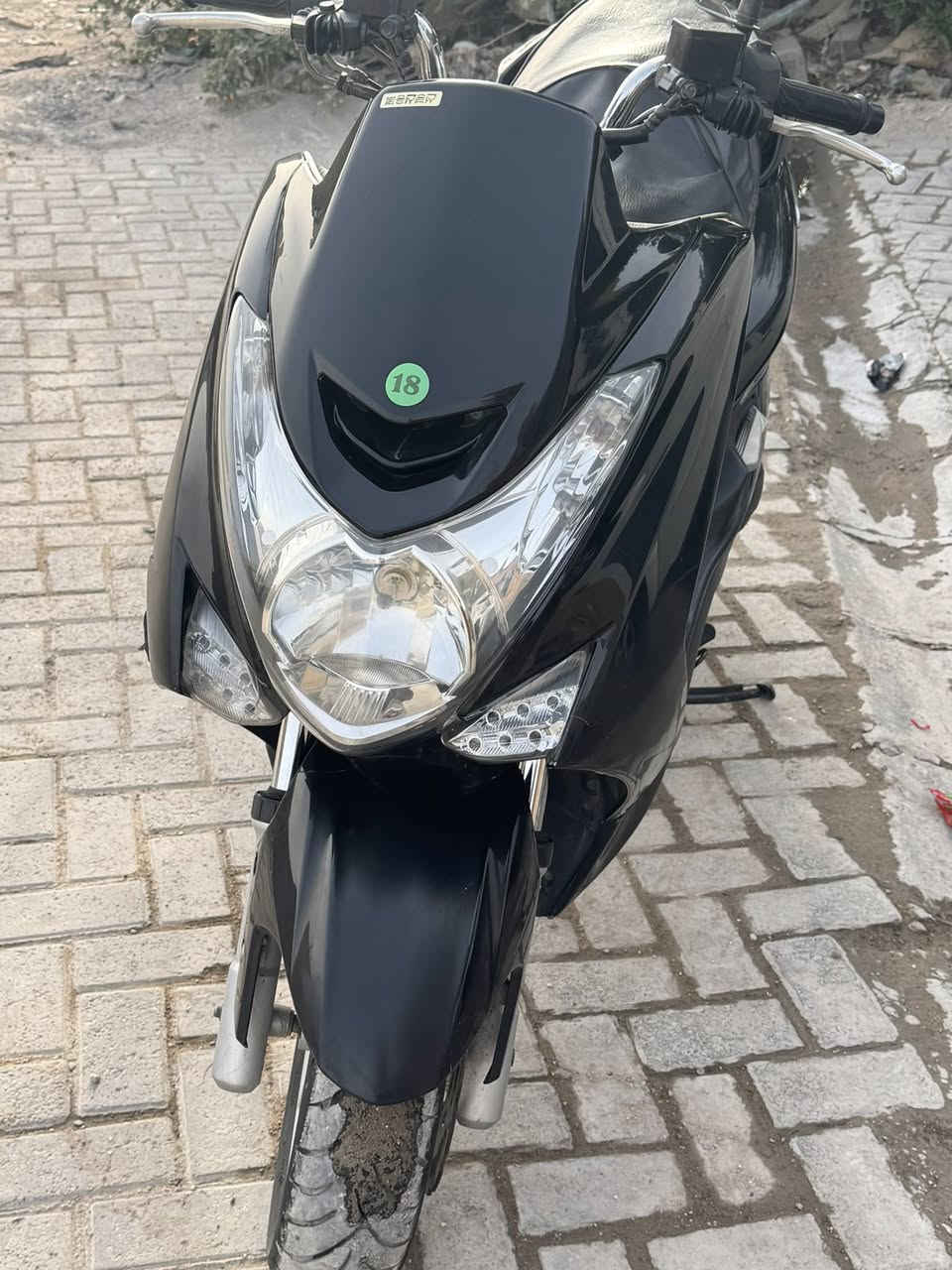 للبيع دراجه ياماها ماجسته اس 🔥🛵
✋🔥

‏,‎الصناعه:ياباني ،       2011مديل

رقم بغداد انكليزي باسمي 

تحويل ثاني يوم

‏(cc حجم المكينه 155)

‏‎(شلعه :ومعدل .)

طخه ازغيره بالجاملغ موضح بالفديو

تاير خلفي اصلي شادلها

استان كهربائي +لونها ابلادي اسود ملكي

‏‎المحرك:نضيف كلش  برغي ممفتوح. شرط الفحص مداخله تصليح او فيتر

كهربائيات اذا لكيت زلغ بواير اوالضفيره ترجع الدراجه

‏‎كشر مثل مشوفون بصوره  نضيف كلش 

‏ ‎دراجه كشر ومكينه نضافتا٩٩  ‎%‎

‏‎كامله أيٌ نقص مابيها‎    

دراجه مميزه ونضيفه وحلوه بلخير علياخذها 

‏‎  دراجه نضيفه كلش حلوه 

‏‎س/16$   )))وبيها مجال قليل للطيبين))) وبلخير علياخذها❤️

‏‎متواجد بغداد

‏‎لاستفسار ***********
