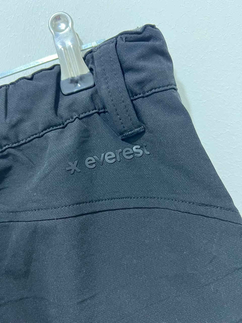 evrest
size _32_34
orginal 
%99 xawen
توصیل موجود
بالە مستخدم 
***********
