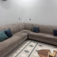 ديوان • ١٢ مقعد • نضافة ١٠٠٪