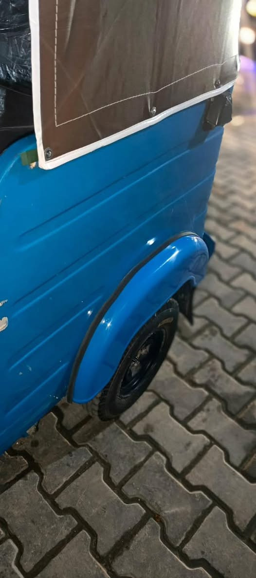 سلام عليكم تكتك  عشرين امرقمه سعره 6700 وبهيه مجال مكان بغداد الشعله هذه رقم***********
