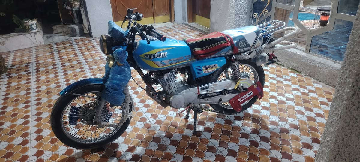 سلام عليكم اخوان عندي هاي درجة موديل ٢٤ دراجه كلش جديده وحلوه سعر ٥٧٥ شراي يتصل ويدلل ***********
