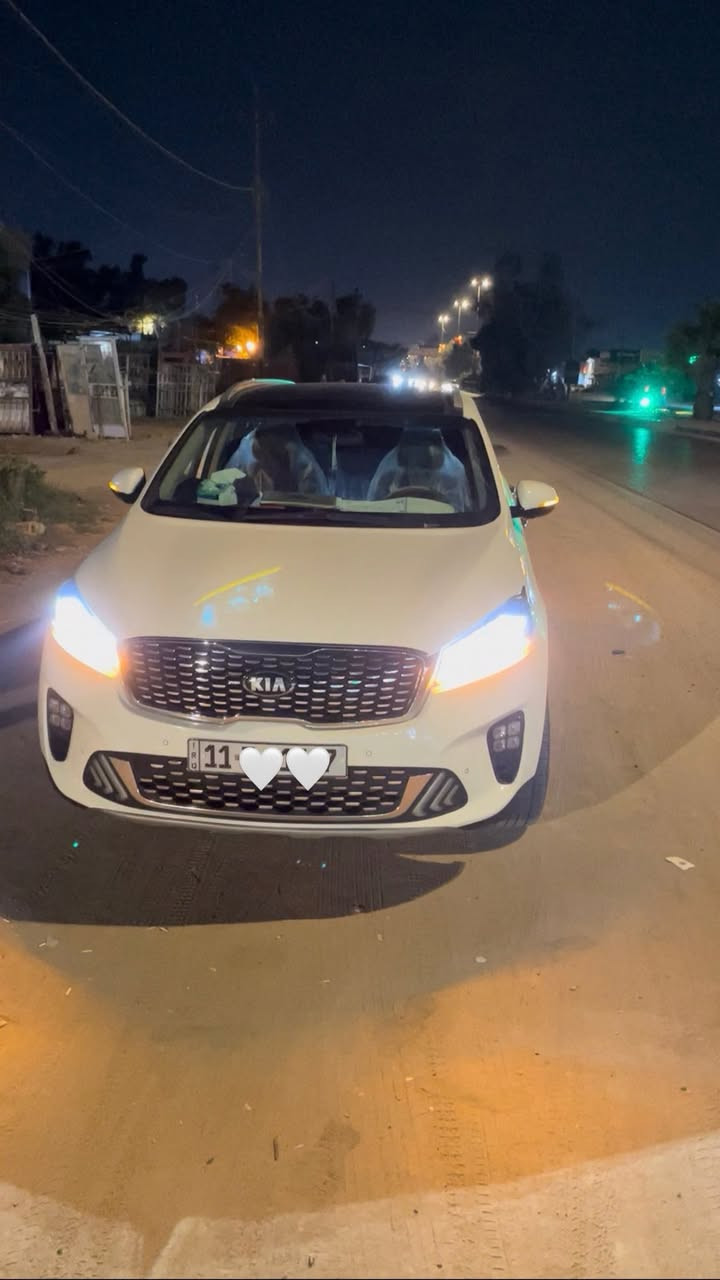 السلام عليكم
كيا سورنتو موديل 2020 خليجي السيارة
استلام الشركه الدوليه مواصفات الاصليه 
السياره بعدهه عل شرط بفابلون الشركه ونايلون الشركه كفاله عامه من كلشي شرط مكفوله  وبعدهه عدتهه كتلوكاتهه البصمه الثانيه مامستخدمه جديده لوك السياره المواصفات 
بصمه تشغيل عن بعد
دبل كشن كهرباء  
اريل نفكيشن
شاشه اصليه 
شاحن واير ليس 
لايت عدسات زنون 
بكلايت لد 
فول تحكم استيرن 
بردات خلفيه 
حساس امامي خلفي اصلي 
كامره اصليه 
الباب الخلفي كهرباء 
الجنطة كهربائيه
ويل 19 كروم سبير منازل 
محرك 6 سلندر 3500
كير 8 نمر 
7 راكب 
ملاحضه عل شرط السياره كفاله من جكت الابره 
السياره مواصفات الشركه الدوليه معروفه 
رقم بغداد دولي
السعر (275) وبيها مجال
مكان السياره بابل قضاء المحاويل
رقمي ***********
