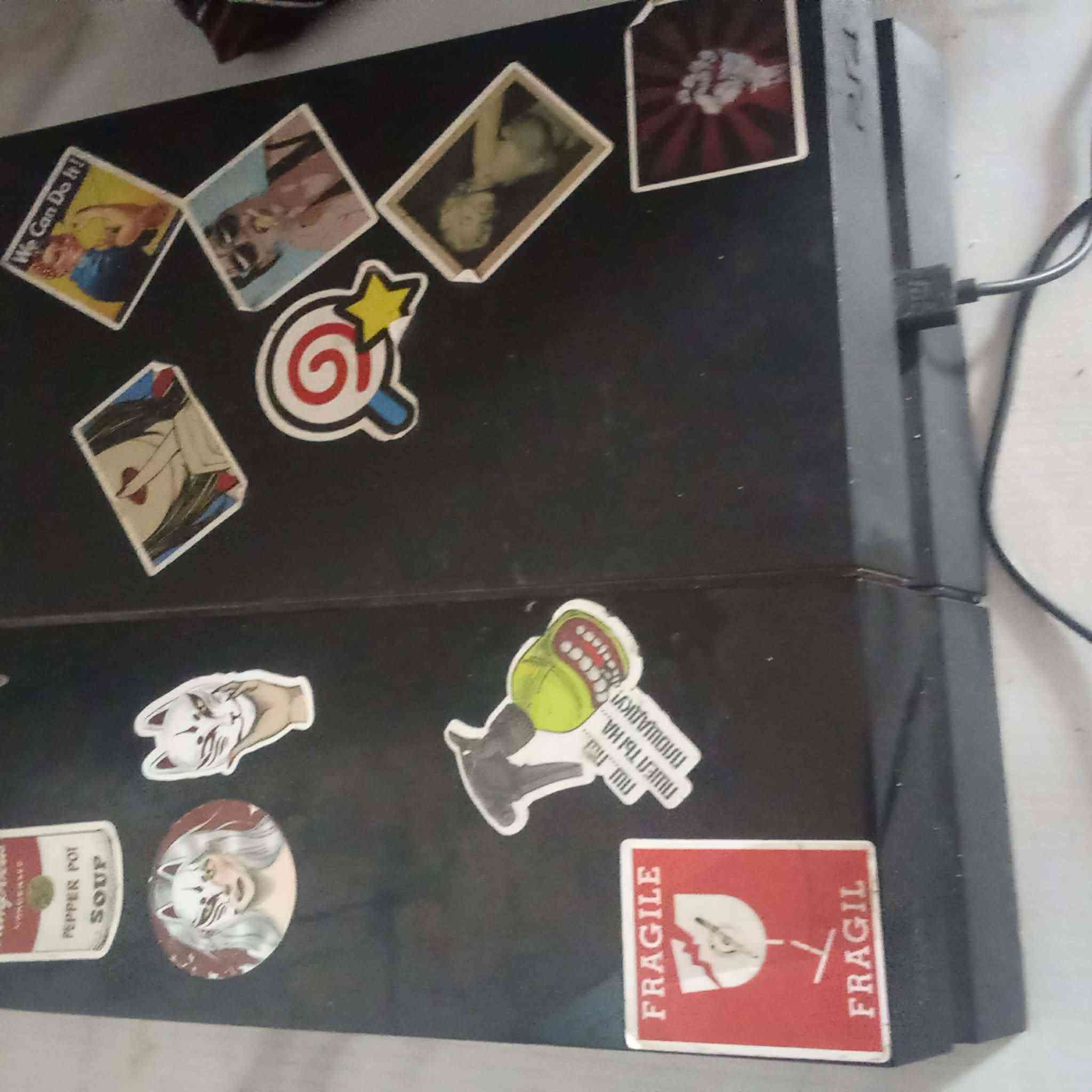 السلام عليكم بلي 4 للبيع مامهكر
السعر 150 ماكني بغداد رقمي ***********
