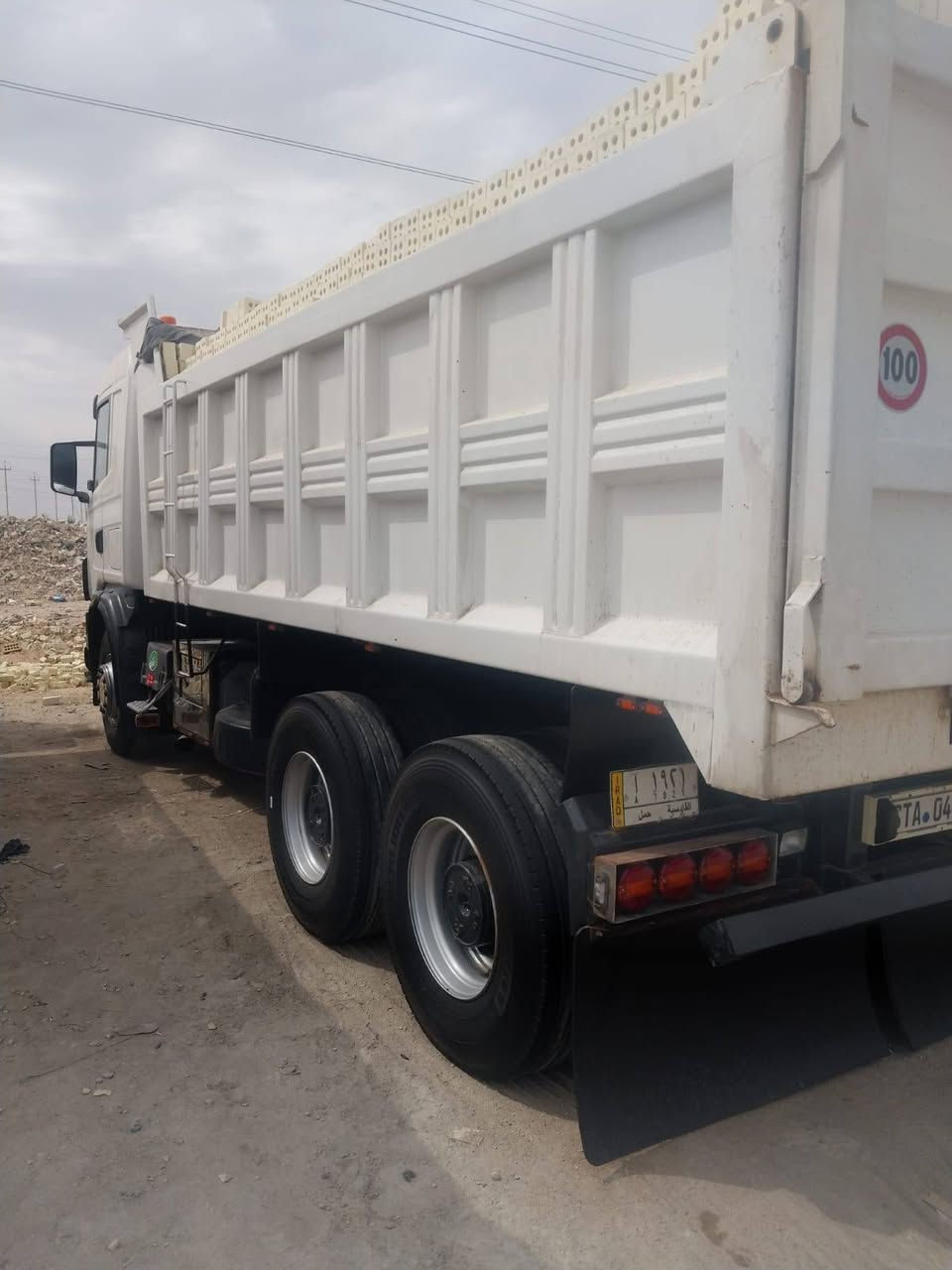 السلام عليكم سكانيا بومه للبيع موديل 2000 السياره تخم تاير السياره جاهزه كبل للشغل كفاله عامه للاستفسار الإتصال على الرقم ***********
