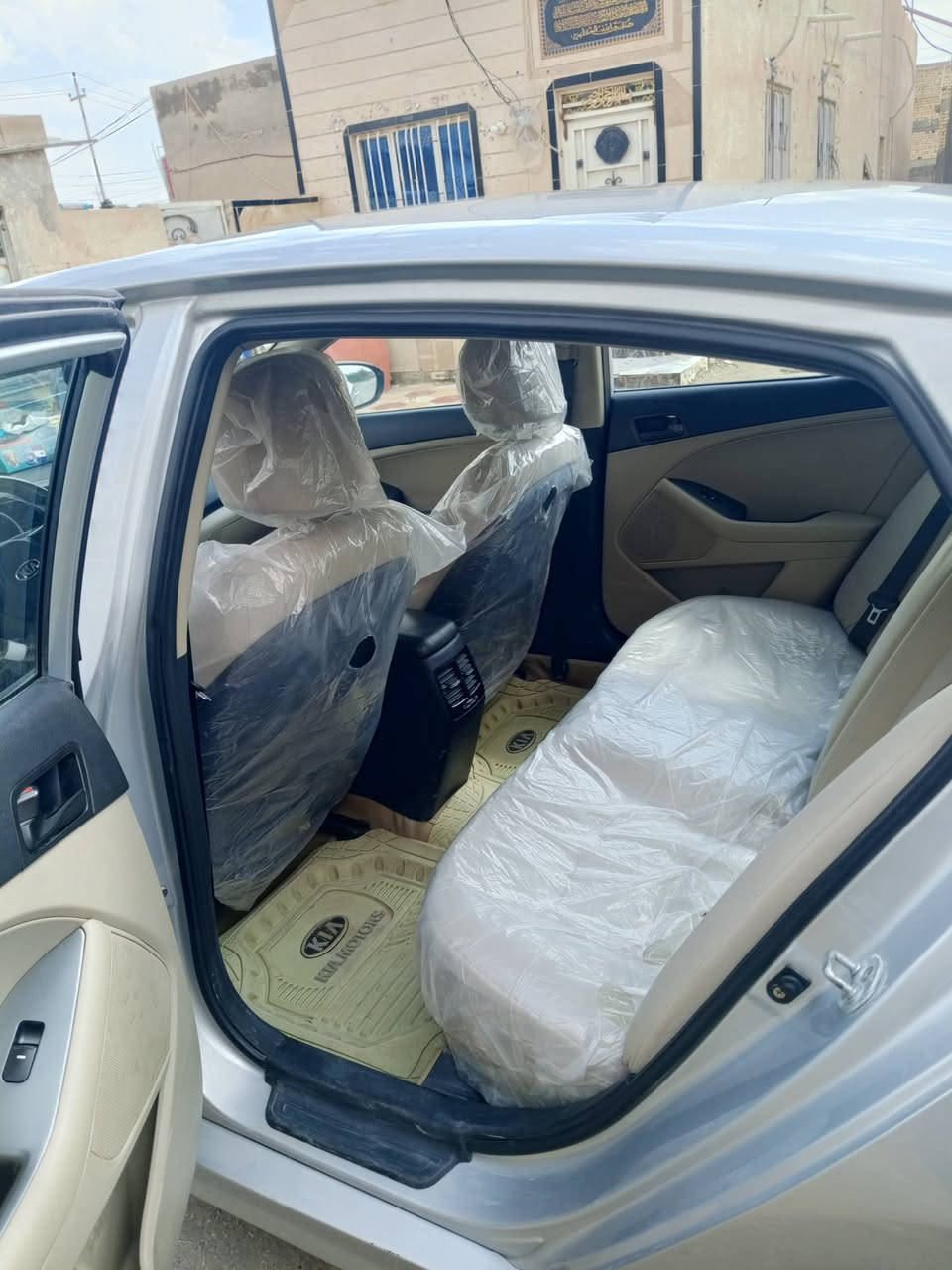 سياره ابتيما خليجي مديل 16مكفوله كفاله عامه بيه دحجه بسيطه باب السايق رقم بغداد مداور ثاني يوم مكان السياره سماوه  ماشيه 139فقط رقم التواصل  ‏‪***********‬‏السعر 155وبيه مجال بسيط
