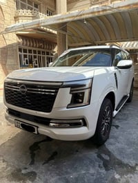 للبيع نيسان باترول بلاتينيوم  2025وكاله السور ام الضمان والصيانه المجا...
