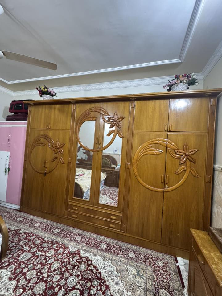 غرفة نوم نجارة عراقيه استخدام نظيف صاج مع جاوي بمليون وربع قفل ***********
