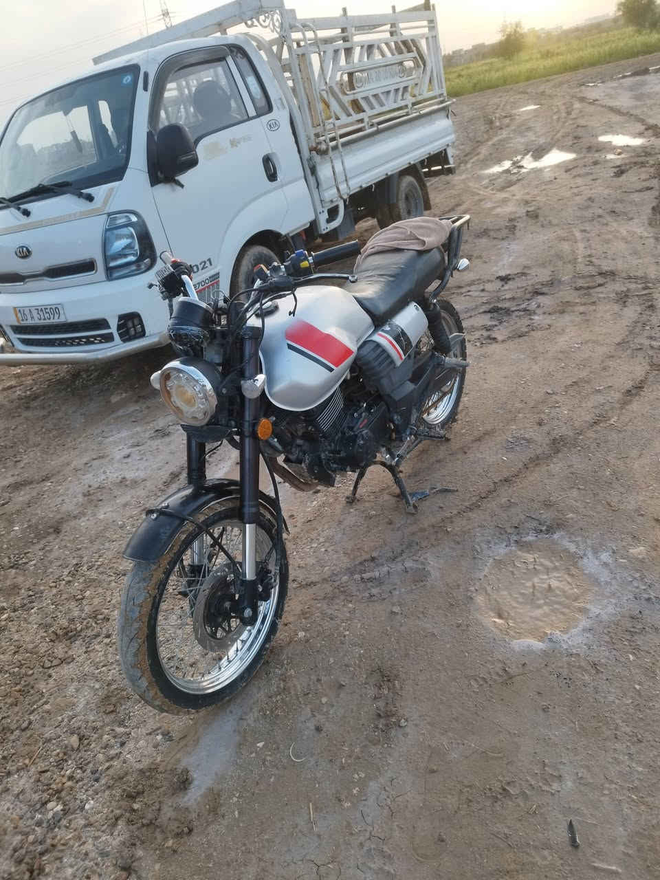 بيع مستعجل 
دايون لاتي 
 صولي كمرك مدفوع موديل 21 
سعر مليون 200 حجم لمحرك  150 
وشراي يدلل


**إذا كنت صاحب هذا الإعلان وتريد حذفه لأي سبب، رجاءا أرسل رسالة إلى الدعم الفني**