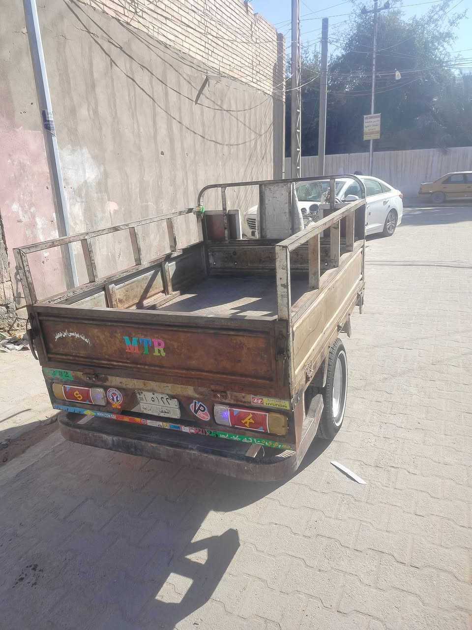 سلام عليكم
2012للبيع رقم الماني 
ماعايزه برغي 
مكينه24
سعره 1500وبيه مجال
تصل وتدلل
***********
