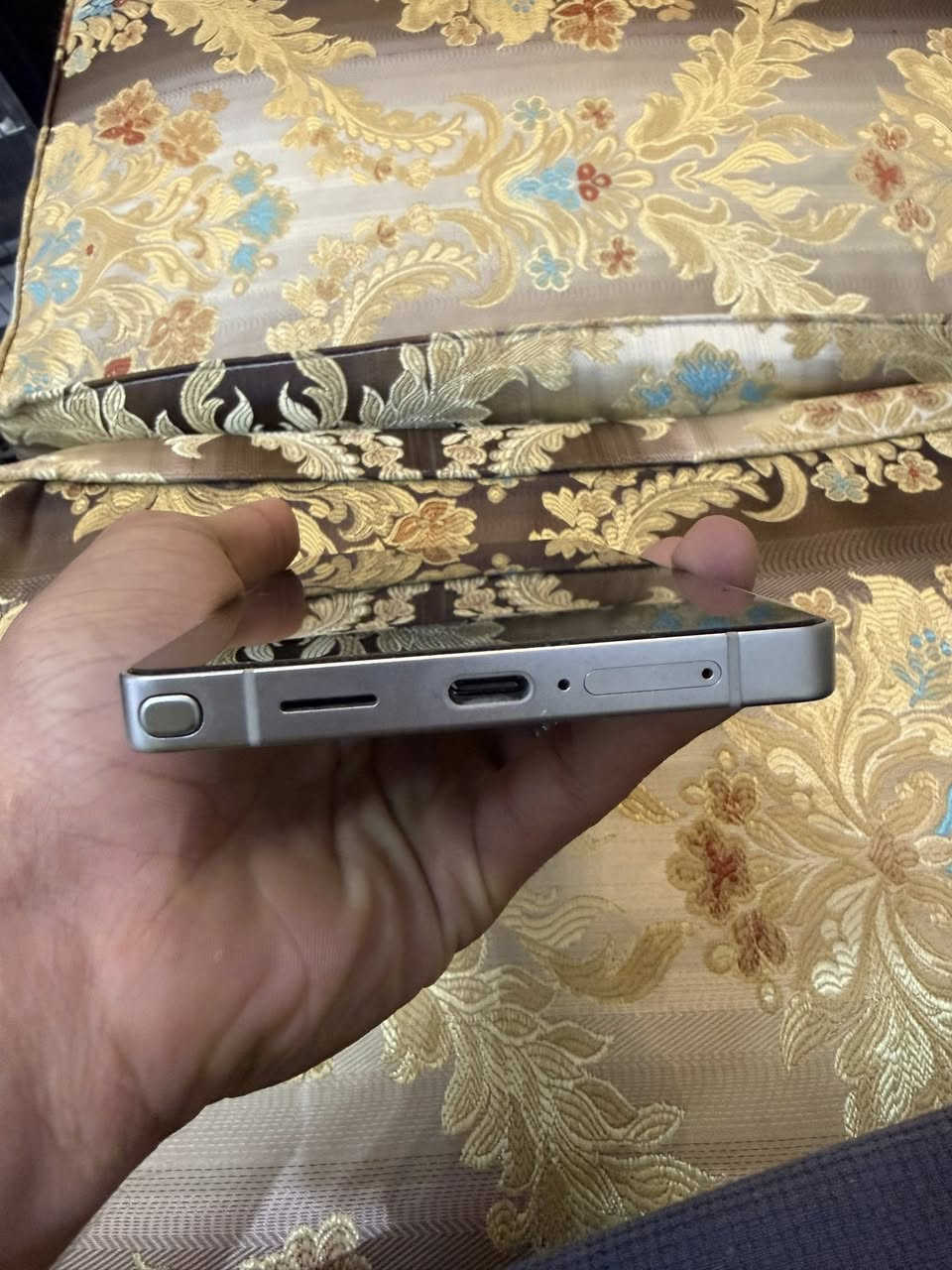 السلام عليكم عندي s25الترا ذاكره256
ضمان عين الفهد كل غراضه كامله مامفتوحات 

نظيف جدا جدا اخو الجديد 

سعر 1200 وبي مجال بسيط للشراي 

*********** الشراي يتواصل وياي واتساب أو اتصال على الرقم
