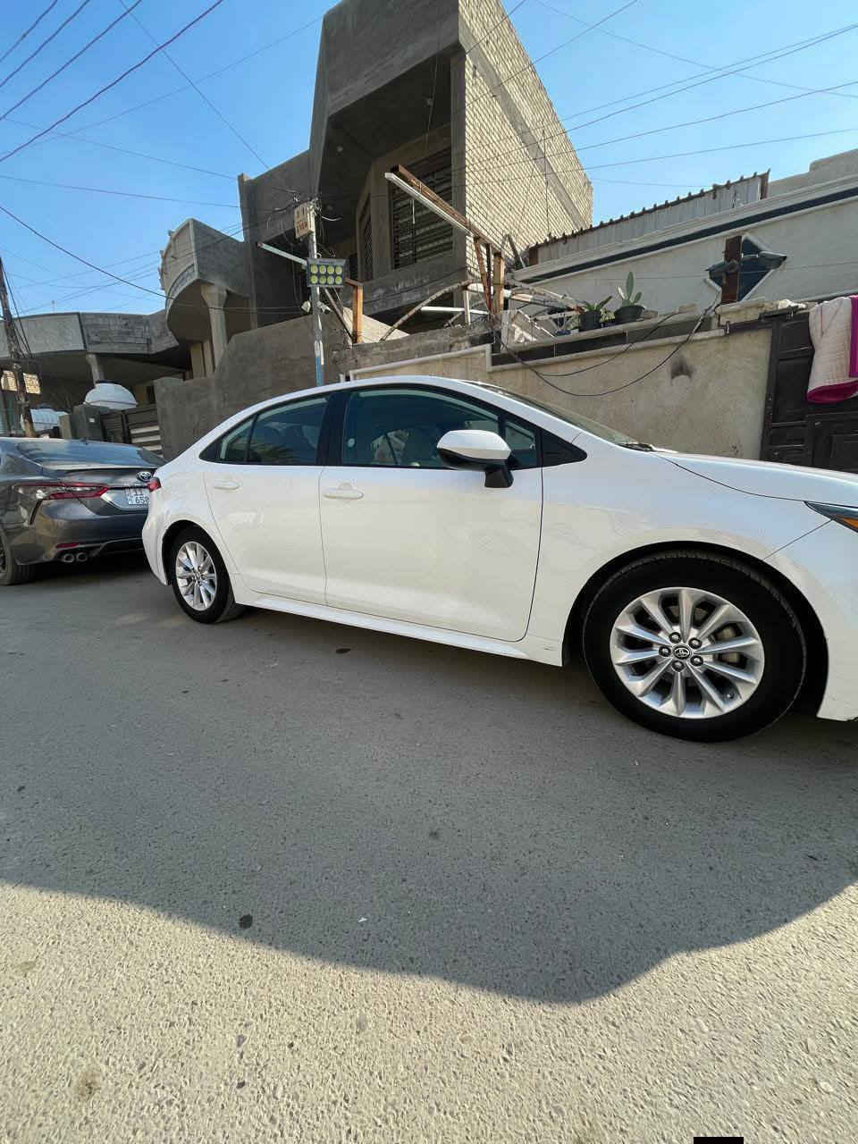 سلام عليكم 
كورله وارد أمريكي 
موديل 2021
ضرر خلفي مثل ما موضح قبق جنطه فقط 
رقم بغداد بسمي
مكاني بغداد حي جهاد 
سعر155‹ وبيه مجال
تصال ‏‪***********‬‏
