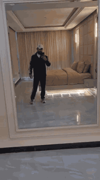 نقدا وبالتقسيط 
الكل يركّب جبس بورد… بس مو الكل يبقى وياك بعد التسليم.
إحنا نبيع خدمة متكاملة… مو متر جبس وبس.
نشتغل بعلم، نضمن الجودة، ونبقى وياك خطوة بخطوة.
لا تغامر بسعر رخيص وتندم بعدين… اختار الثقة، اختار حسين المفرجي للديكور
للاتصال: ***********
