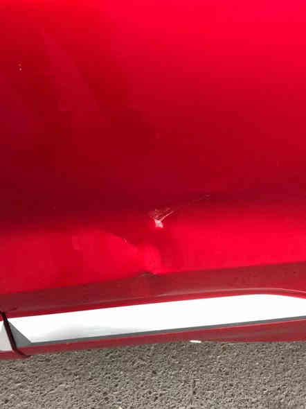 هونداي سنتافي كلكرافي 2023 وارد امريكي
السيارة اعلى فئة تجي بالسنتافي كلكرافي //  لون احمر مميز

صور حادثها منشوره 👇صبغ جاملغ امامي وربع بنيد فقط

بيها خصره بسيطه بلشاصي الايسر

رقم بغداد السنوية بأسمي

‏Engine:- 2.5/ 4 cylinder 🚀🚀 تيربو

فتحة سقف (بانوراما )

جميع كشنات السيارة كهرباء

داتشو امامية

كشن السايق خزن ميموري سيت

كشنات جلد + تدفئة تبريد + كشنات خلفية تدفئة

ستيرن تدفئة 

شاشة جبيرة كاربلي

كامرات 360  درجة

كامرات داخل الدشبول مع الاشارة 

رادارات امامية ، خلفية ،جانبية 

مانع تصادم خلفي وجانبي وامامي مع توقف ذاتي

مري شفط مع اشارات بالمري

تنبيه خروج مسار + قيادة ذاتية 

سستم صوت 12 سماعات بنظام Harman Kardon

لايتات امامية خلفية LED + لايتات امامية بنظام LED DRL

السيارة مزودة بنظام Blue Link Telematics

جنطة كهرباء 

حساسات امامية خلفية 

ويل كروم 19 انچ

سقف شامواه(كنتارا)

4 وضعيات قيادة 

تو ويل درايف    

  اوتو بارك (تتقدم وترجع بالبصمة)

شاحن وايرليس

بردات خلفية بلادية
خمس كامرات
السيارة ماشية 14500 mi على مشي امريكا 

السعر 👈

مكان السيارة : بغداد / حي الاعلام 

للاستفسار : ***********
