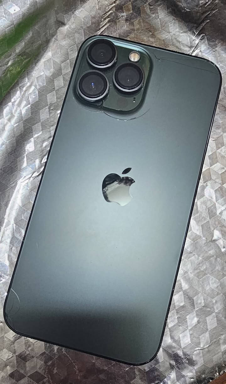 📱 للبيع iPhone 13 Pro Max – نسخة الشرق الأوسط
للبيع ايفون 13 برو ماكس - 13 pro max
نسخة شرق اوسط
🔋 صحة البطارية: 85%
🎨 اللون: زيتوني (Olive Green)
✨ الجهاز نظيف جدًا واستعماله خفيف
السعر : 675 الف
📍 الموقع: بغداد – حي العامل
📞 للتواصل: ***********
الجهاز خالي من العيوب، كلشي شغال 100% فقط كسر صغير بالضهر، مناسب للي يريد جهاز قوي ويعيش وياه سنوات 👌
