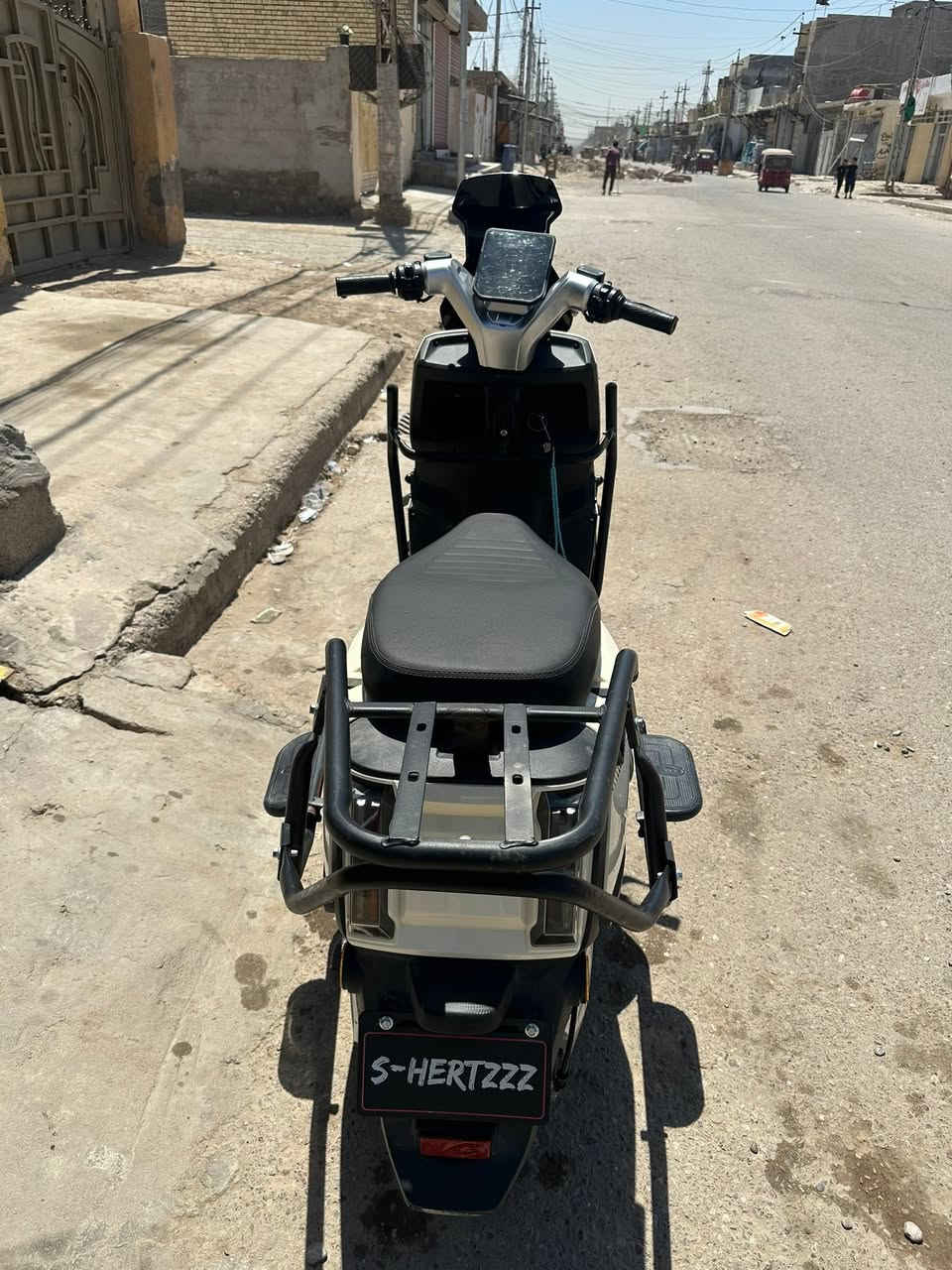 دراجة شحن للبيع جديدة موديل 2025 كلشي مابيها جديدة بيها رجوع خلفي 6بطاريات نضيفة العنوان بغداد ***********
