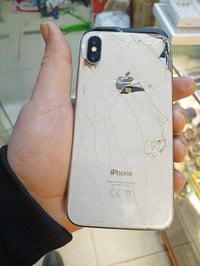 آيفون اكس ٦٤ • بطارية ١٠٠ • مبدل شاشة