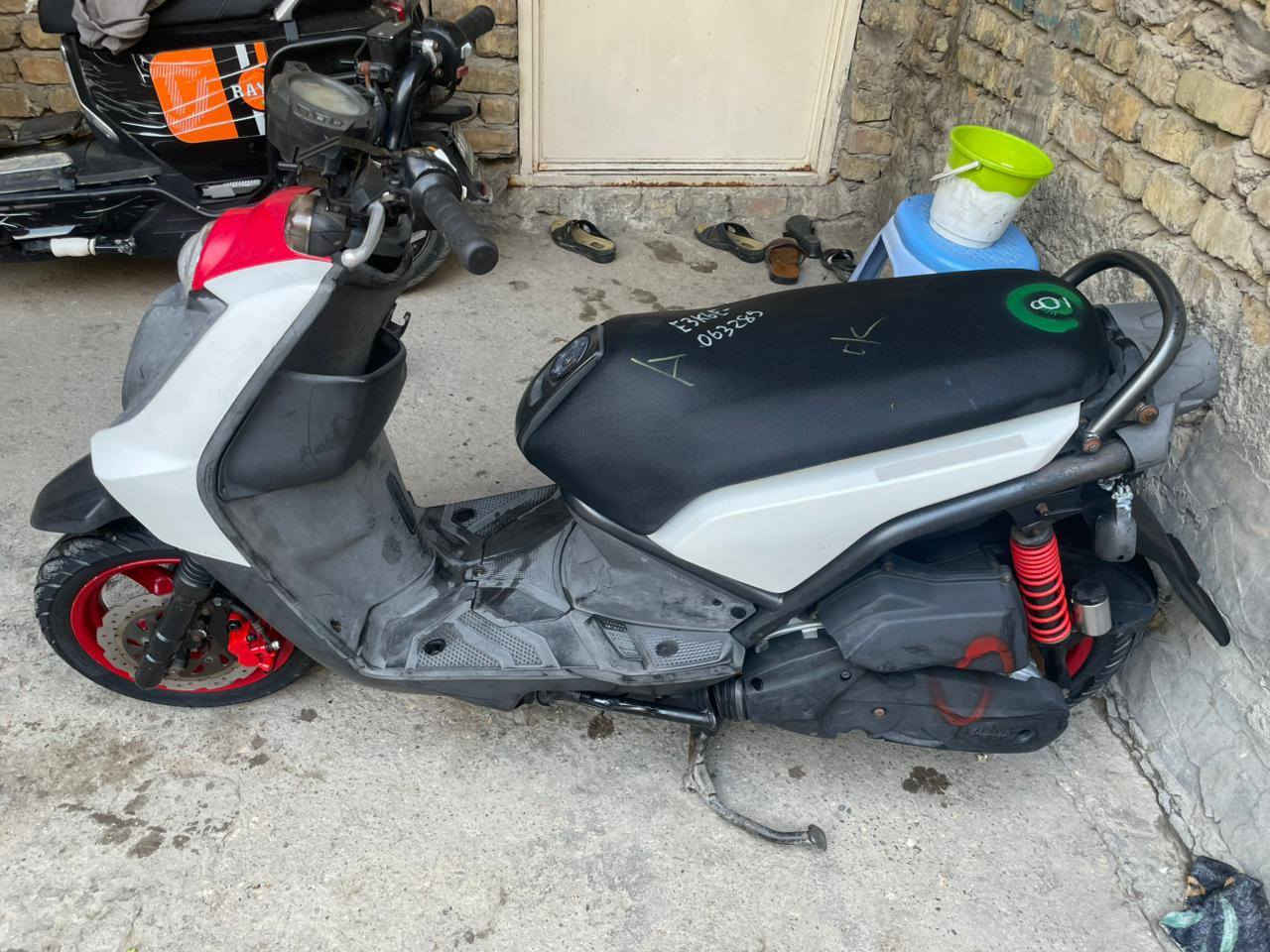 للبيع سكنس جبلي ١٧ يوم نازله من الرمبه 
سعررر ١٥٠٠ وبيها مجال 
عنوان بغداد رقم هاتف *********** 
متواجد واتساب
