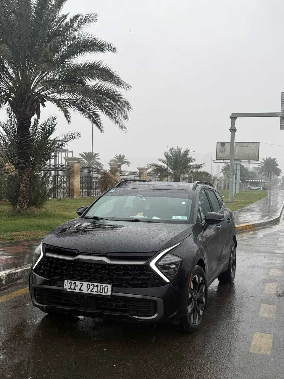للبيع او مراوس🔥 Kia Sportage X Line 2024 🔥
وارد أمريكي | أعلى فئة (فول) | بانوراما | 4x4 | رقم بغداد
​الموديل: 2024
المركبة: كيا سبورتاج X Line
المنشأ: وارد أمريكي
المحرك: 2500 سي سي
المسافة المقطوعة: 28ألف
الدفع: فور ويل 4x4
​💎 المواصفات والمميزات (فول واحد على واحد)
​بانوراما على طول السقف.
​شاشة كبيرة (إيباد) على طول الدشبول.
​الأمان والرادارات: حساسات ورادارات أمامية وجانبية (نقطة عمياء) وخلفية.
​مفاتيح البصمة: بصمة أبواب، بصمة تشغيل، بصمة صندوق، وهاند بريك بصمة (فرامل يد كهربائية).
​مقاعد فاخرة: كراسي جلد + كراسي كهرباء.
​تقنيات: تشغيل عن بعد، شاحن (مخارج شحن) في جميع الكشنات.
​مظهر خارجي: لدات نهارية، إشارات في المرايا (أشاير مري).
​أداء: نظام قيادة سبورت (وأنظمة أخرى).
​📸 حالة السيارة والحوادث:
​الضرر: دفيوزر الدعاميه خلفيه بدون دواخل
​الإيرباك: بدون اي ايرباك.
​صور الحادث: موجوده داخل المنشور
​📍 المكان: بغداد - الدوره
📞 للاستفسار: ***********
​معلومات التسجيل:
​رقم السيارة: بغداد إنكليزي، باسمي (تحويل ثاني يوم).
​💰 السعر: 215ورقة وبيها مجال قليل
