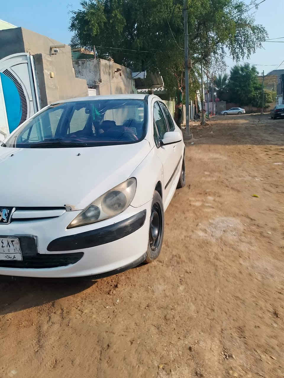 السلام عليكم بيجو 307 البيع او مراوس بتكسي تفاصيله تصل عله رقم او واتساب ***********
