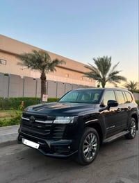 لاندكروز GXR • زيروو ٧٠٠٠ • بلاك اديشن