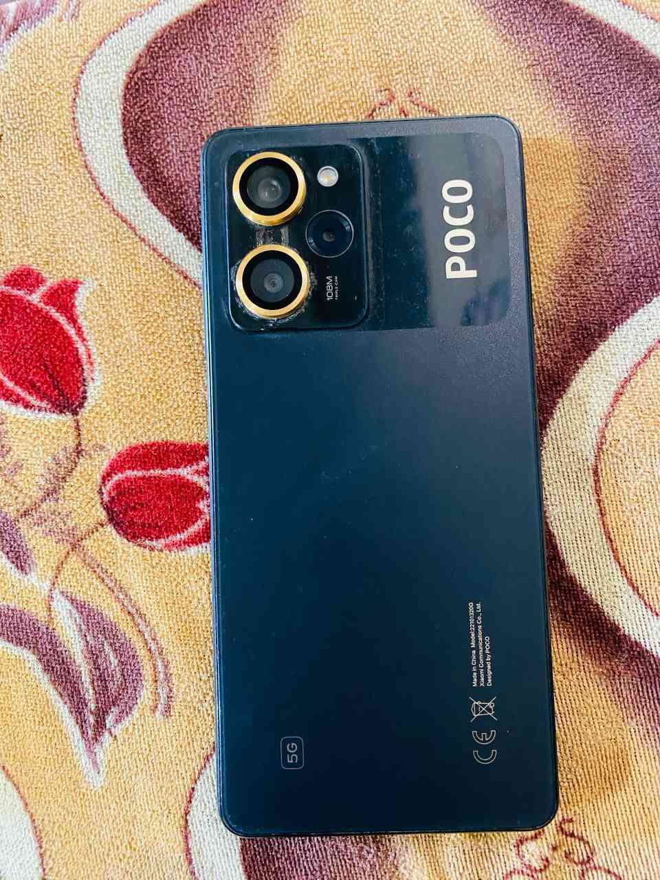 📱 للبيع: POCO X5 Pro 5G (مستعمل)
​السلام عليكم شباب، متوفر عندي جهاز بوكو X5 برو 5G للبيع، الجهاز غني عن التعريف بأدائه القوي وشاشته الخرافية.
​💡 أهم المواصفات:
​الذاكرة والتخزين: 256 جيجابايت (النسخة الكبيرة) مع رام 8 جيجا.
​المعالج: Snapdragon 778G 5G (معالج قوي جداً وممتاز للألعاب مثل ببجي، يعطيك أداء سلس وبدون حماوة).
​الشاشة: AMOLED بحجم 6.67 إنش، تدعم 120 هرتز (سلاسة وسرعة باللمس والألوان تجنن).
​الكاميرا الخلفية: أساسية بدقة 108 ميجابكسل تصويرها دقيق جداً وتدعم تصوير فيديو بدقة 4K.
​البطارية: 5000 مللي أمبير تدعم الشحن السريع جداً بقوة 67 واط (يطول معاك بالاستخدام المكثف).
​الشبكة: يدعم شبكات الجيل الخامس 5G.
(السعر220,وبيه مجال ​📍مكاني​ نجف كوفه)


**إذا كنت صاحب هذا الإعلان وتريد حذفه لأي سبب، رجاءا أرسل رسالة إلى الدعم الفني**