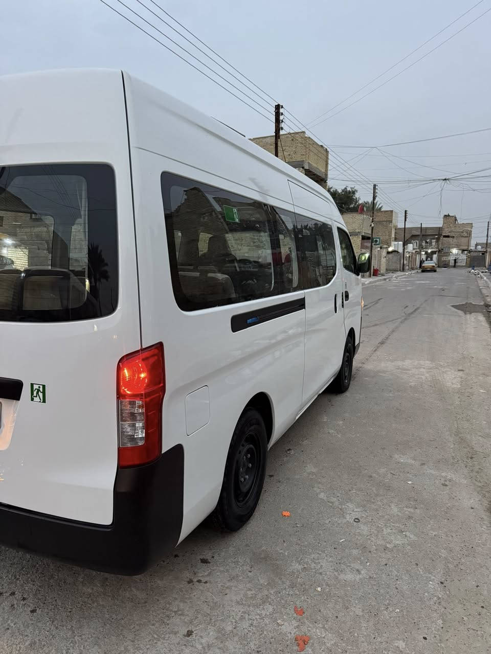 سلام عليكم للبيع نيسان مديل 2024مكفول كفاله عامه ماشيه 51دوشمه عامه مكينه كير اكسل كفاله مكان السياره بغداد السعر 295 وبيه مجال ***********
