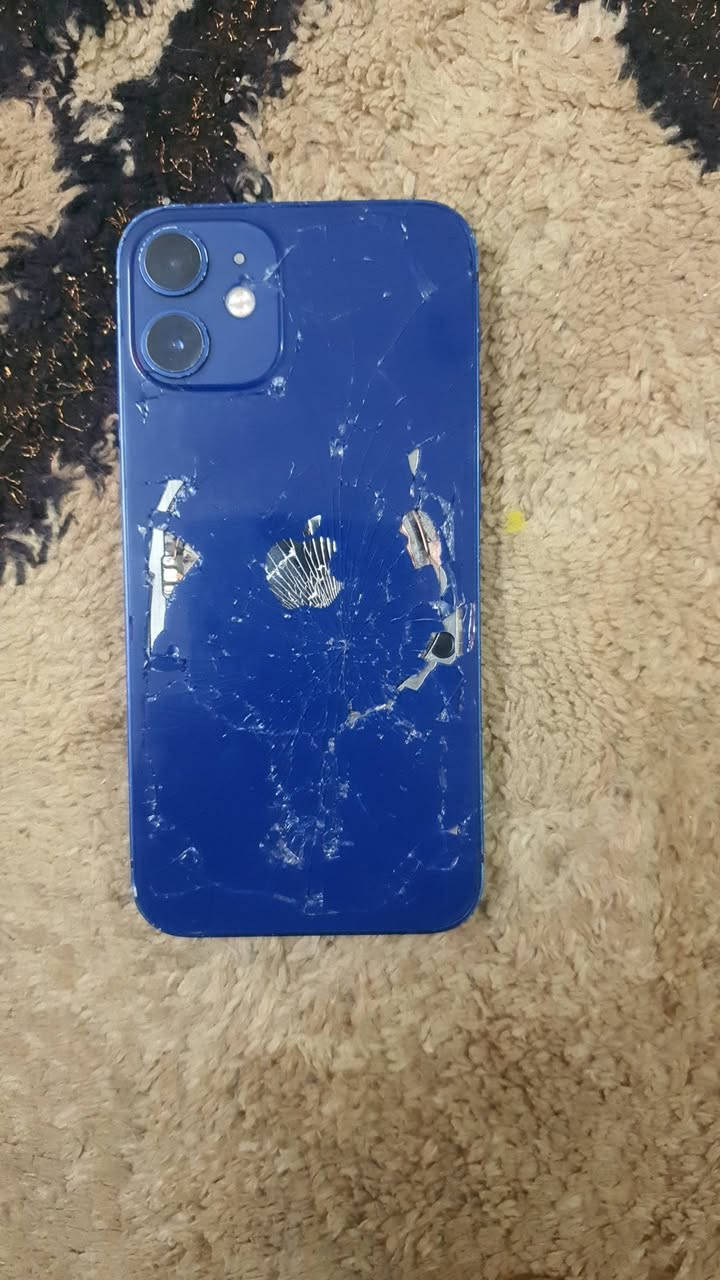 ايفون 12 ذاكره 64 بدي الشاشه وبطاريه سعر 120 عنواني كركوك حزيران***********📞
