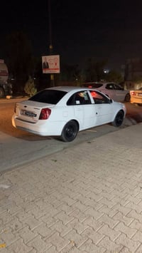 آفيو • ٢٠١١ • بلا تسجيل