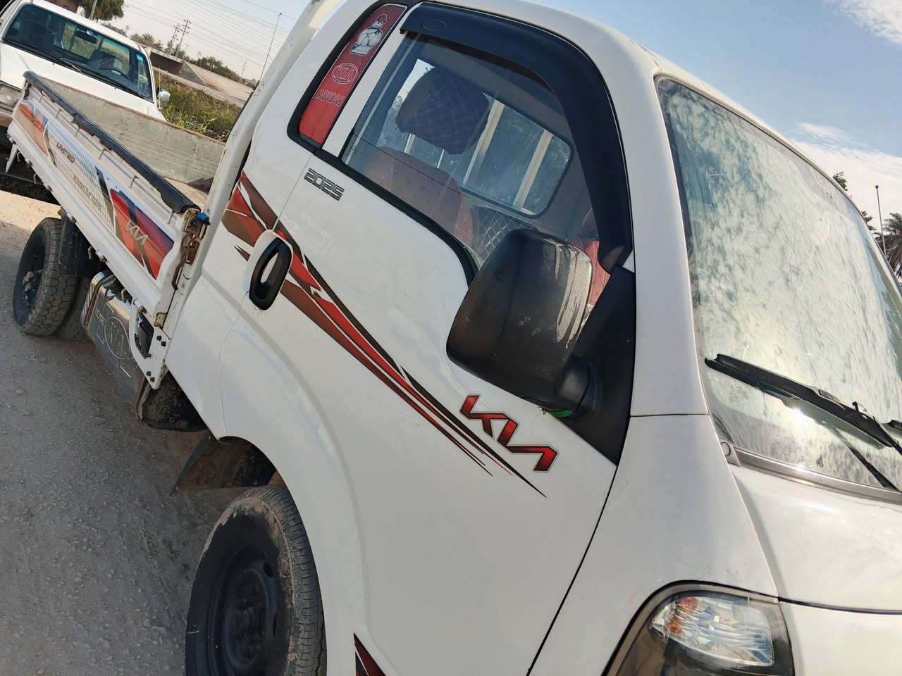 سلام عليكم لبيع كيه موديل 2013 رقم قادسيه الماني تحويل مباشر مكفوله كفاله عامه من الضربه والتبديل مكينه وكير مكفولات تخم تاير كهربيات كله شغاله السعر 75 وبيها مجال المكان الديوانيه ***********
