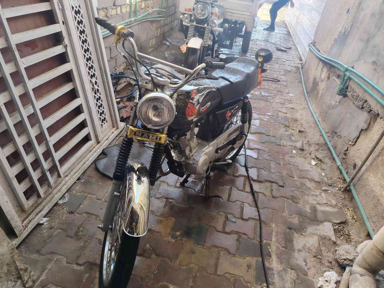 سلام عليكم اخوان دراجه شاصي ارشه مديل 2016 اصولي البليته طايره بس شرط الترقم عادي تترقم   الدراجه كلش حلووه ونازكه صارلي سبوع من اشتريته واريد ابيعه صار عدي ضرف دراجه شلعه ومشي شرط تكمز تكمز  المكينه مفتوحه بستم فقط  السعر 625وبيه مجال الشراي عنوان مركز الناصريه شموخ


**إذا كنت صاحب هذا الإعلان وتريد حذفه لأي سبب، رجاءا أرسل رسالة إلى الدعم الفني**