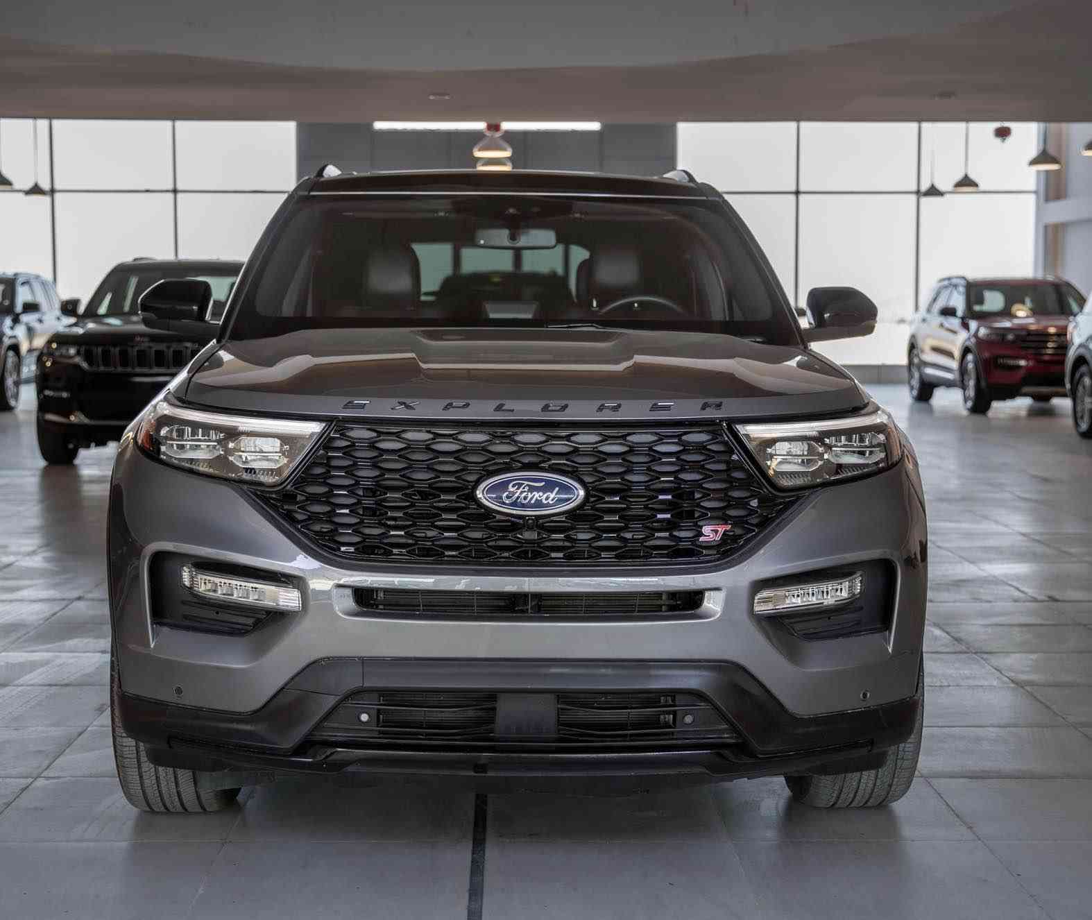 سڵاوتان لێبێت 
فۆرد ئێکسپلۆرێر ئێس تی مۆدێل ٢٠٢٣ 
سەیارەکە نمونەیە لە جوانی تەنها ٢٣،٠٠٠ مایڵ ڕۆشتووە  گێڕ و مەکینە و کارەباییات بەشەرت 
مواصەفات:
کامێرای دواوە 
کوشن جلد
پانۆراما
سندوقی کارەبایی
کامێرا ٣٦٠
حەساس
گەرمکەرەوەی کوشن
ساردکەرەوەی کوشن
سڵاید
بەسمە
دیاریکردنی خێرایی
ئاوێنە کارەبایی
شاشە
ئاوێنەی ڕادار
٨ پەڕەشووت
لایتی پێشەوە زینۆن
سوکان هیتەر
ئەپڵ کارپلەی
شەغال
سێ ڕیز کوشن

نرخی ٣٤٠ وەرەقە و مەجال
ژمارەی تەلەفون:***********
واتساپ،ڤایبەر✅ السليمانية, العراق
