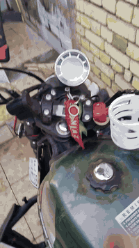 سلام عليكم دراجه دايون لايتي مديل 2023 نضافه 100/100 مرقم سنويه رقم بغداد + عنواني ناصريه مركز سعره 2450 الف يعني سعره مليونين وربع ميه وخمسين وبيه مجال حك جيه رقمي *********** دراجه ناقصه بس خيال كدام عينكم دراجه ما مشتغله ساله سبوع ما طالعه من للبيت محتاج وريد ابيع مضرر كلش +راعي دراجه موجود بغداد
