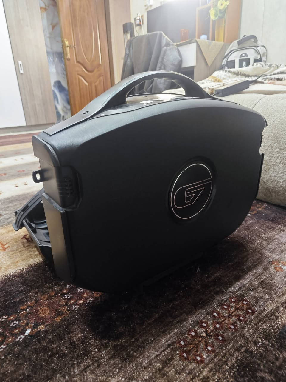 يا الله سلام عليكم
شاشة العاب متنقلة ملحقاتها كاملة شد البلي مالتك وتوكل والعب وتنقل بيها بأي مكان تريد.
امانة الله شاشة مرتبة والوانها حلوة وصوت عالي. دبل سبيكر

 ينربط عليها بلي 4  كل الانواع و اكسبوكس سيريس اس واكسبوكس وان. فقط 

السعر 150 وبي مجال للطيبين

*********** مكاني بغداد حي المواصلات
