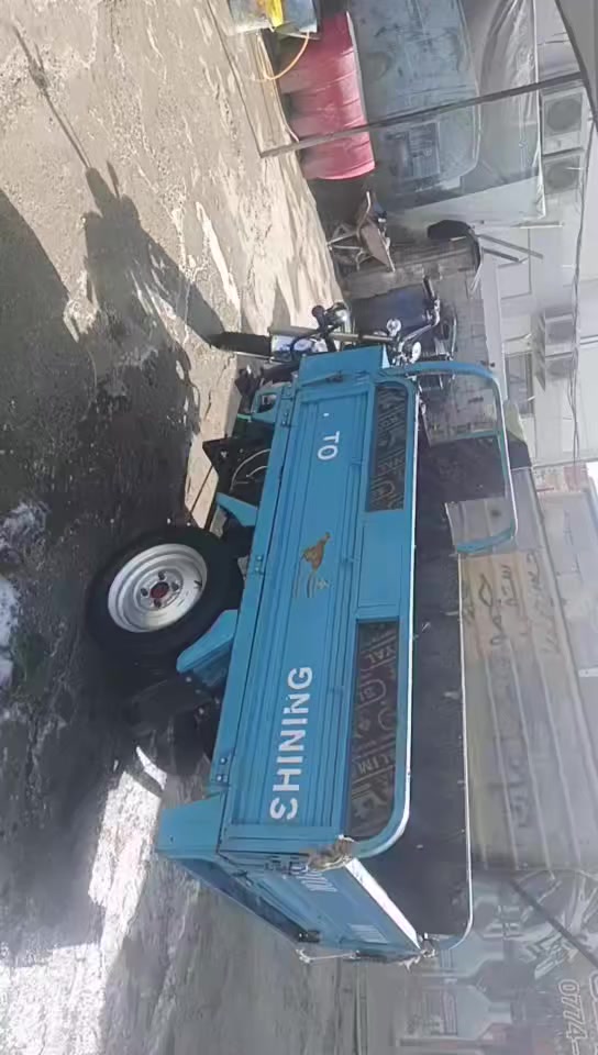 من رخصة الادمن ستوته جمره للبيع موديل عشرين مكينه تلاثه وعشرين كامله من كلشي تخم تأير جديد البكان بغداد بياع للاستفسار عله هذه الرقم ***********
