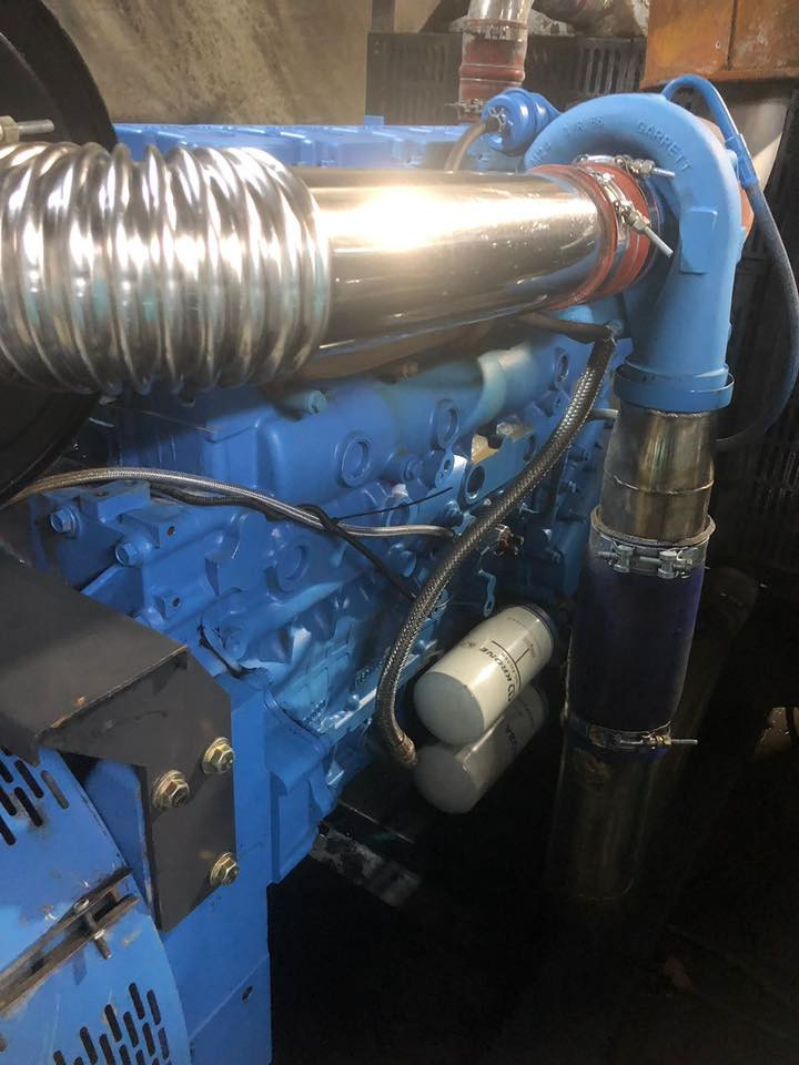 سلام عليكم شتاير للبيع 24ولف حجم 13 راس توليد 350 تاخذ عل حمل سعر 65  مكان بغداد   
***********
