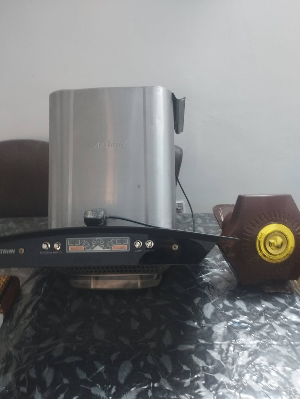 سلام عليكم  طباخ 150 مرشحه 30 ميز ممر تركي اصلي 6كرتسي 250 حي الجهاد ***********
