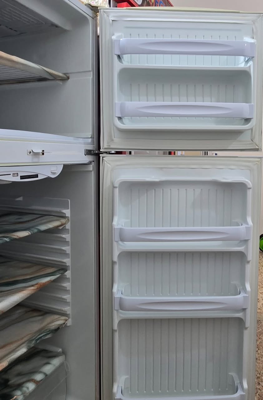 السلام عليك ثلاجة للبيع  نظيفه بيها عطل ما اعرفه شنو


**إذا كنت صاحب هذا الإعلان وتريد حذفه لأي سبب، رجاءا أرسل رسالة إلى الدعم الفني**