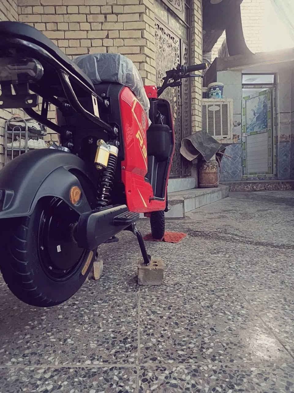 سلام عليكم
دراجـه شـحن نوع R9 شركـة ونلي ✅
دراجه كلـشي مابـيهـا اكفـلك بطاريات مـلف +عـقل✅ 
دراجه بيها بس نقص شاشه +ومحوله مال اضـويه واشـاير✅ سعرها ١٠ الاف دراجه مـفولـه بـس هـاذ النـقص بيهـا ✅
ملـف 1200W✅
 مكـاني بغـداد سعر خــاص شـراي بيك خـير وتدلـل هـذا رقمي للتواصل موجود واتساب***********
