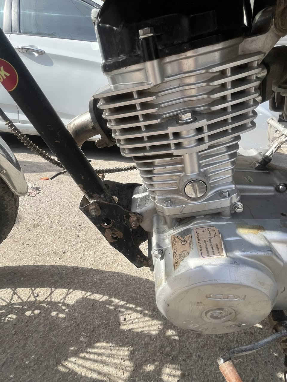 السلام عليكم سافان مديل 2023محرك اصبانه ما محطوط عليه ما مامفتوح ابد  دراجه تخبل بيها نقوصات بصيطه كلش نقصها بس باتري محرك كفاله عامه السعر 350وبيها مجال مكاني بغداد البياع الشراي يتصل ***********
