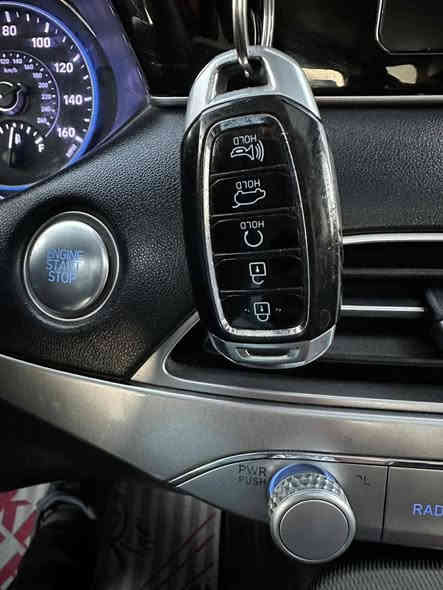 للبيع بلسايد 2020 ليمتد مرقم بغداد الانكليزي تحويل باسمي وارد امريكي بيها بنيد وجاملغ مبدلات فول مواصفات بصمة تشغيل 🔛 و تشغيل عن بعد  بنوراما كشنات جلد وكهربائي سياحي رادارات جنطه كهربائية  اشاير بالمراية محرك 6سلندر 7راكب 3قطع تبريد ويل كب كروم شاشه كبيره كامره دوار حواجب على لايت وبعد بيها مواصفات هواي السعر 245 وبيها مجال اي استفسار

***********
