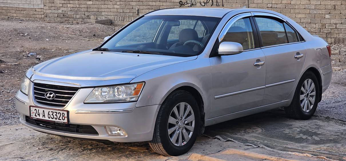 مكلف بل نشر @ الخاص مغلق@ للبيع سوناتا 2009 وارد امريكي مصبوغ حزام بيها ضرر امامي من امريكه كير محرك بشرط محرك 24 طخم امامي او خلفي جديد سياره مال جناي سعر 115 و بي مجال للطيبين او كلشي اكو بل سوك رقم هاتف  ***********
