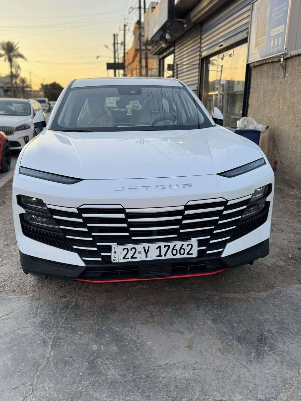 السلام عليكم ورحمة الله وبركأته جيتور داشنك 2025 لاكجري محرك 1600 تيربو المرغوب مواصفات
مثبت سرعة 
كشنات تدفئة تبريد 
فتحة من طول للطول 
كار بلي لاسكلي 
واندرويد اوتو
شاحن لاسلكي بقوة 30 واط
شحن سريع بقوة 66واط
مري قلاب مع شعار ترحيب 
وضعيات قيادة sport normal eco 
سماعات شركة سوني عدد 8 
دخول ذكي للمفتاح 
حساسات امامي وخلفي 
كامرة 360 درجة
يدات الباب ذكية 
كشن رياضي  كهرباء السايق وبصف السايق 
زنون ليزري صعود ونزول 
جنطة كهرباء
قطعتين تبريد خلفية 
انارة داخلية مع الاغنية 
ومعروفة مواصفات لاكجري بعد 
سيارة ماشية 11000
رقم سيارة اربيل 
مكان سيارة بغداد 
الاستفسار *********** 
السعر 170 قفل  
السيارة اخت زيرو وكلش نضيفة
