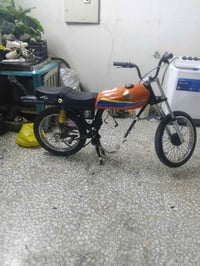 ابيع بدون مكينه سعر100 و بيها مجال اذا شراي رقمي مامتواجد خاص077422234...