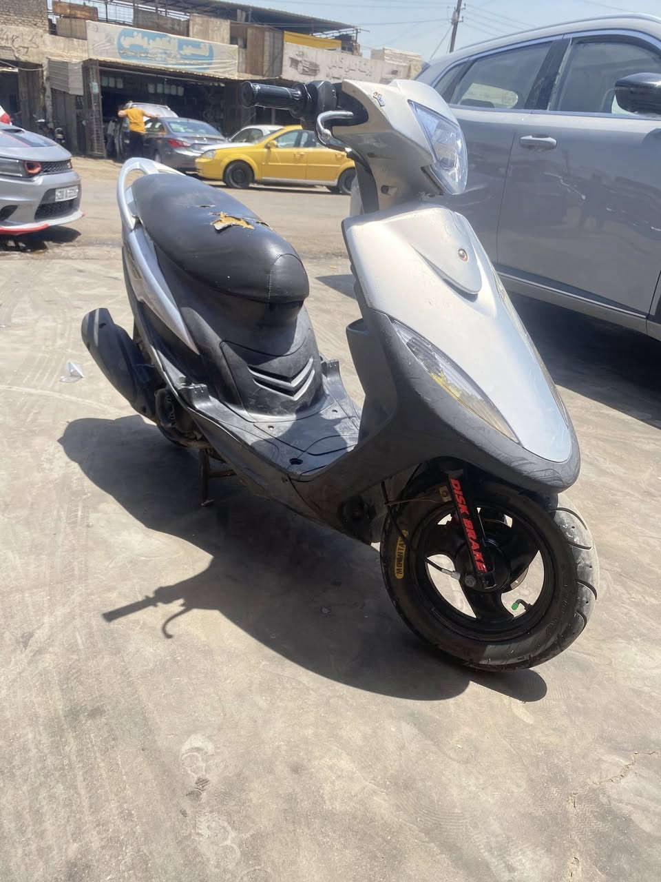 الله يساعدهم ماكس عدله دراجه بلاديه مكينه مكفوله ل استفسار هاتف ☎️ ‭0775 888 5224‬ المكان بغداد البياع 
السعر خاص وبل خدمه
