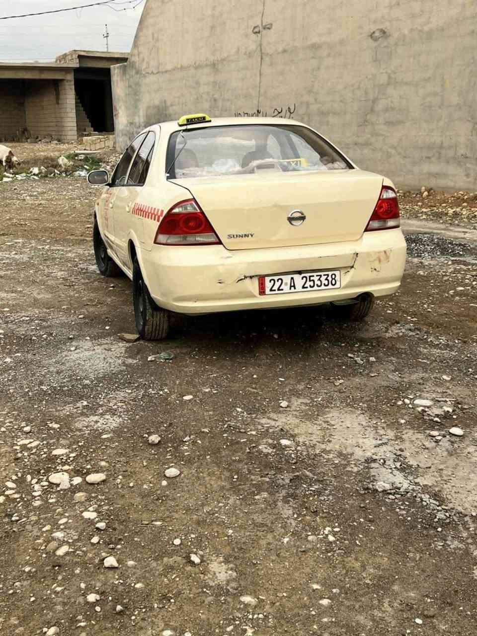 ته كسي نيسان سه ني ٢٠١٢ ته نها  ٢ ده رگاي بوياغه مالي كاسبي يه هه موو شتي به شه رت سعري ١١٣ وه ره قه و مه عامه له ي تيدايه  شوين هه ولير ***********
