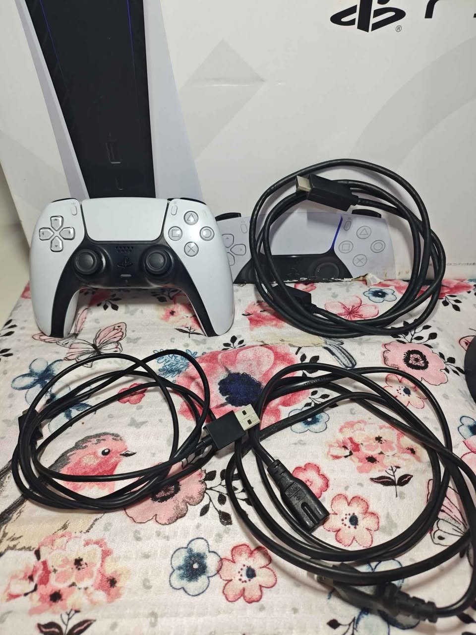 السلام عليكم شباب للبيع بلاي ستيشن 5 فات 

ويا جوستك واحد و جميع الملحقات الجهاز شرط الفحص 

لا مفتوح ولا مصلح ولا بي اي نوع من أنواع المشاكل 

يجي ويا قرص gta 5 و FC24 عربي

 سعر 600 ألف و بي مجال قليل توصيل متوفر النجف, العراق


**إذا كنت صاحب هذا الإعلان وتريد حذفه لأي سبب، رجاءا أرسل رسالة إلى الدعم الفني**