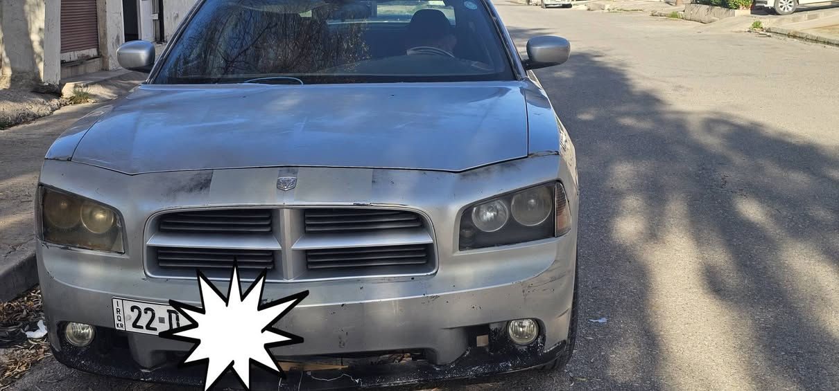 جارجر 2007
بيها صبغ قطعتين ونص بدون دواخل .محرك 3500
رقم اربيل السيارة ب اسمي
***********
